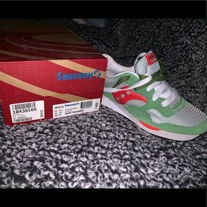 Saucony DXN Trainer women size 5